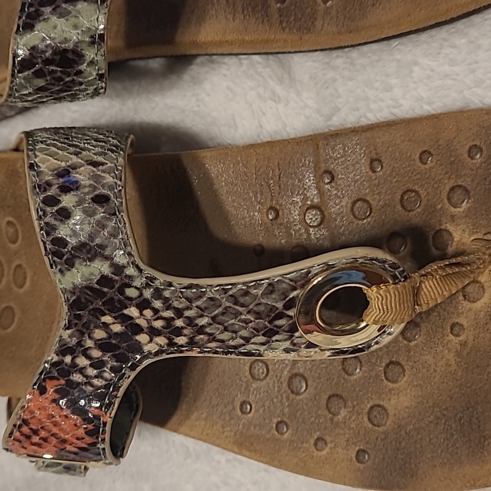 Vionic sandals - Picture 3 of 4